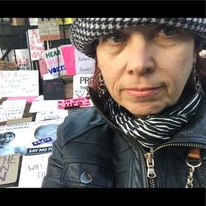 Meet your Posher, Sandra